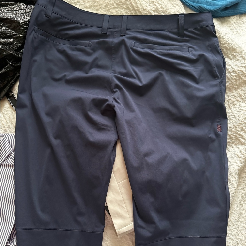 Rhône Commuter Navy 35x33  EUC - Picture 2 of 5